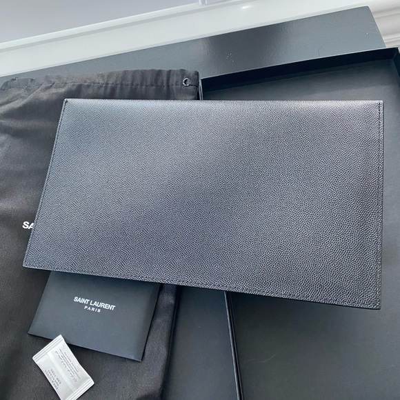 Saint Laurent NIB Medium Uptown Pebbled Leather pouch - Picture 8 of 14